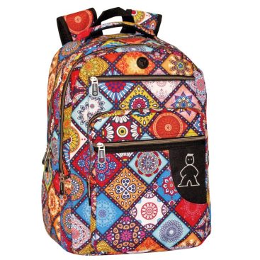 Mochila doble con adaptador oculto y compartimento para computadoras portátiles, con correas acolchadas y múltiples bolsillos.